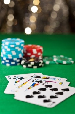Live roulette wheel and betting table at lambe 77 studio